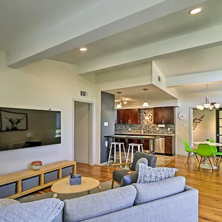 Villa Bright And Modern Texas Getaway - 7 Mi To The Alamo!